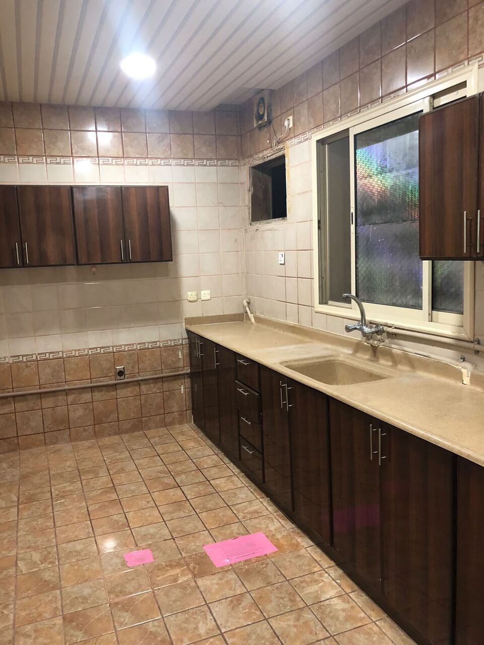Al Jubail Al Balad, Apartments, Flats, Houses & Villas, SAR 18000/year,  2 BR,  200 Sq. Meter,  FOR RENT APARTMENT 2 ROOMS FAMILY ONLY
