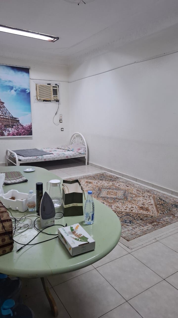 Al Hamra, Apartments, Flats, Houses & Villas, SAR 2000/month,  1 BR,  A Comfortable Family Apartment Is Available For Sharing In Al Khaleej.