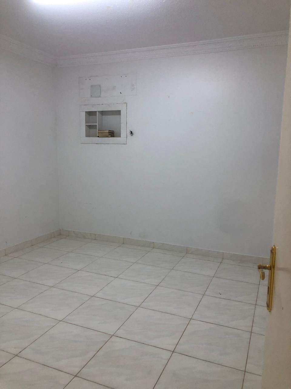 Al Rawdah, Apartments, Flats, Houses & Villas, SAR 35000/year,  3 BR,  Family Apartment 2nd Floor With Taris Open Galary Large House Well Located