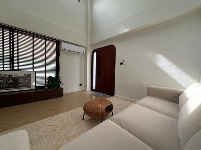 Bangkok, Villas, THB 49000,  22 Sq. Feet,  Corner Townhome For Rent  Pets Allowed, Chokchai 4 And Soi Nakniwat 57, Near Rongmai