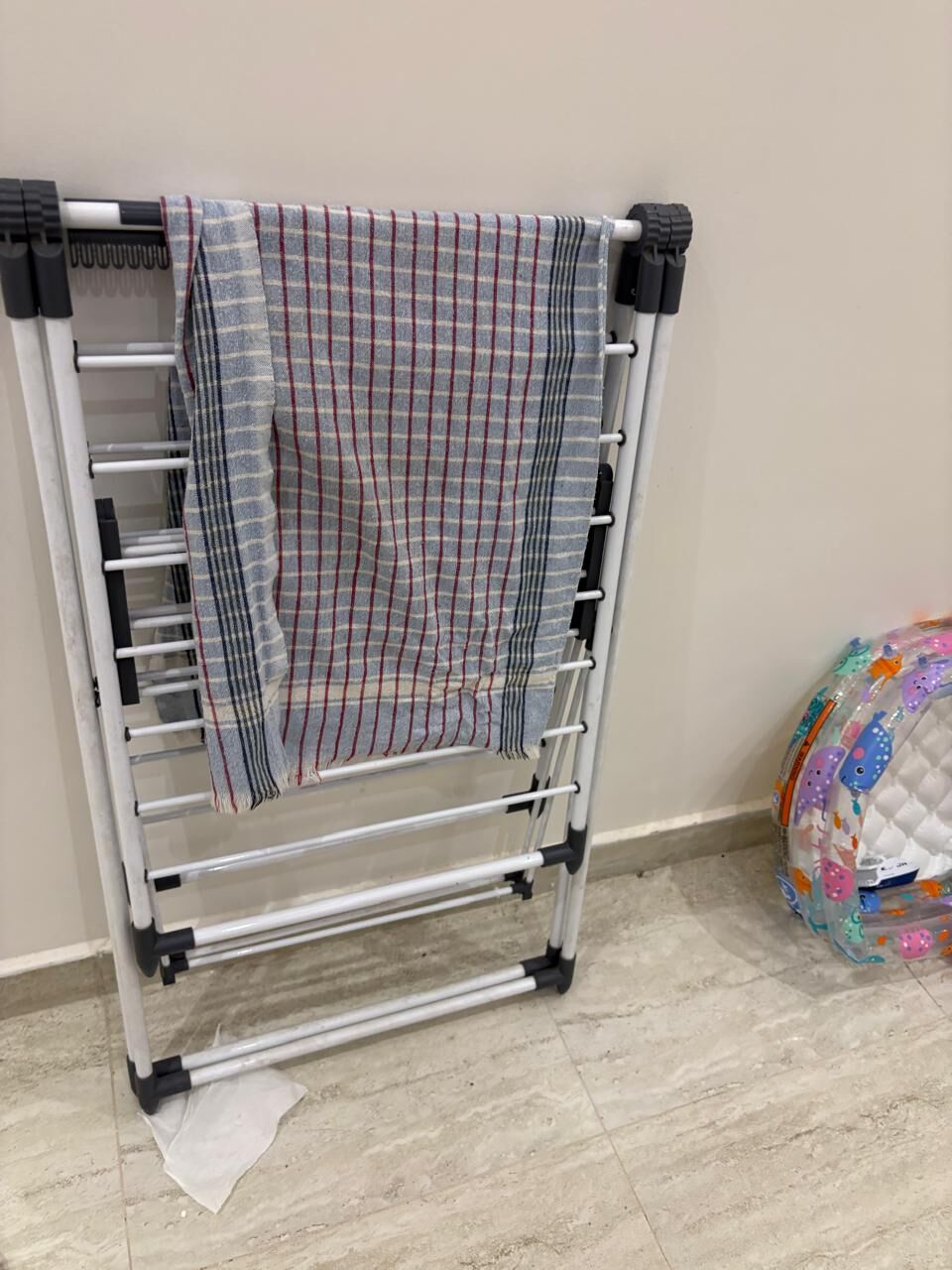 Al Yarmouk, Clothing & Accessories, SAR 100,  A Clothing Stand For Sale