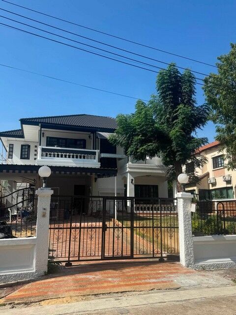 Bangkok, Villas, THB 90000,  119 Sq. Feet,  2-story Detached House For Rent, 119 Sq M, 4 Bedrooms, Ladawan Village, Srinakarin, Choi