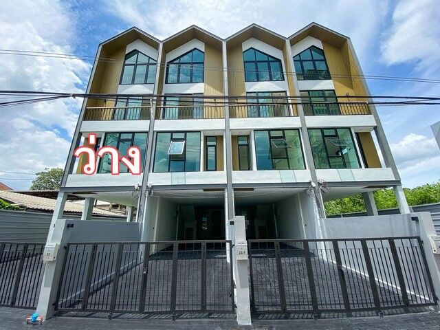 Bangkok, Real Estate For Sale, THB 7800000,  3 BR,  30 Sq. Feet,  Home Office For Sale, 4 Floors, Corner Plot, 237 Sq M, Sukhumvit Road 101-1, Soi