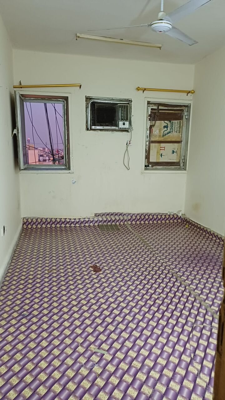 Manama, Rooms for Rent, BHD 1/month,  Furnished,  Room For Rent In Manama Bab Al Bahrain