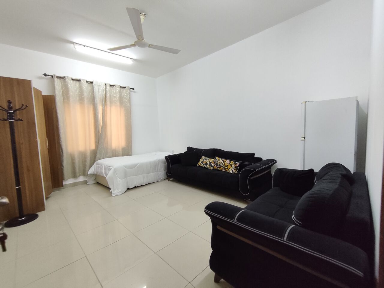 Janabiya, Apartments, Flats, Houses & Villas, BHD 160/year,  1 BR,  Janabiya:- Furnished Studio Flat On Rent With Unlimited Ewa .
