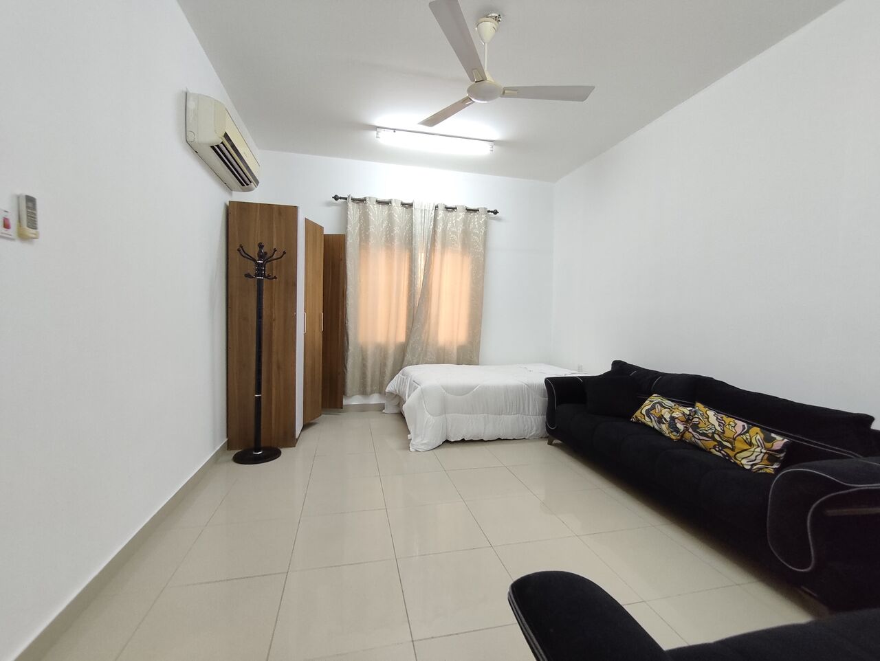 Janabiya, Apartments, Flats, Houses & Villas, BHD 160/year,  1 BR,  Janabiya:- Furnished Studio Flat On Rent With Unlimited Ewa .