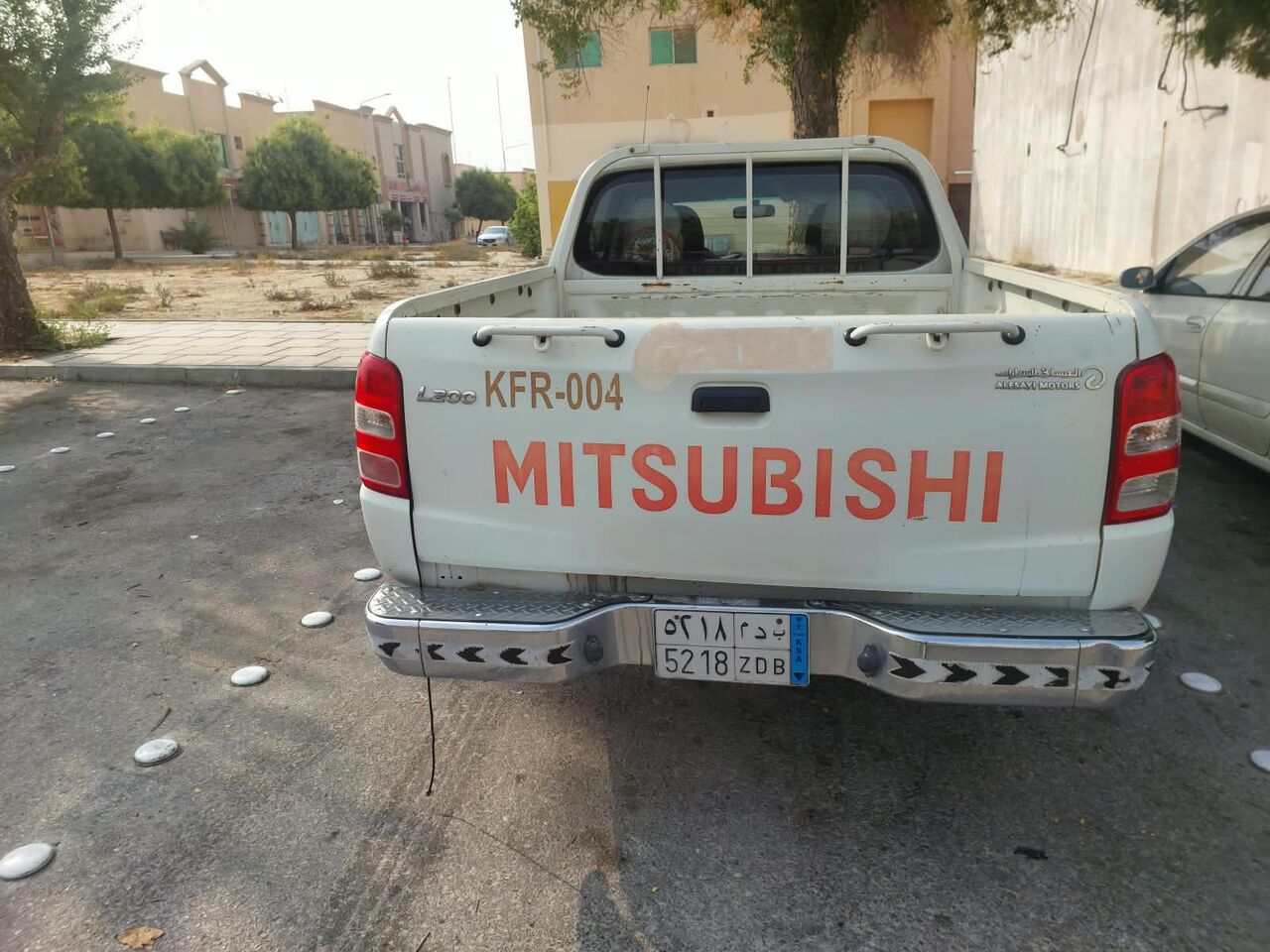 Jubail, Vehicles, Cars & Trucks , SAR 35000,  Mitsubishi L200 (Double Cab),  2018,  Manual,  254580 KM,  Mitsubishi L 200 Double Cab  Petrol  , Sar 35000 Slightly Negostiable