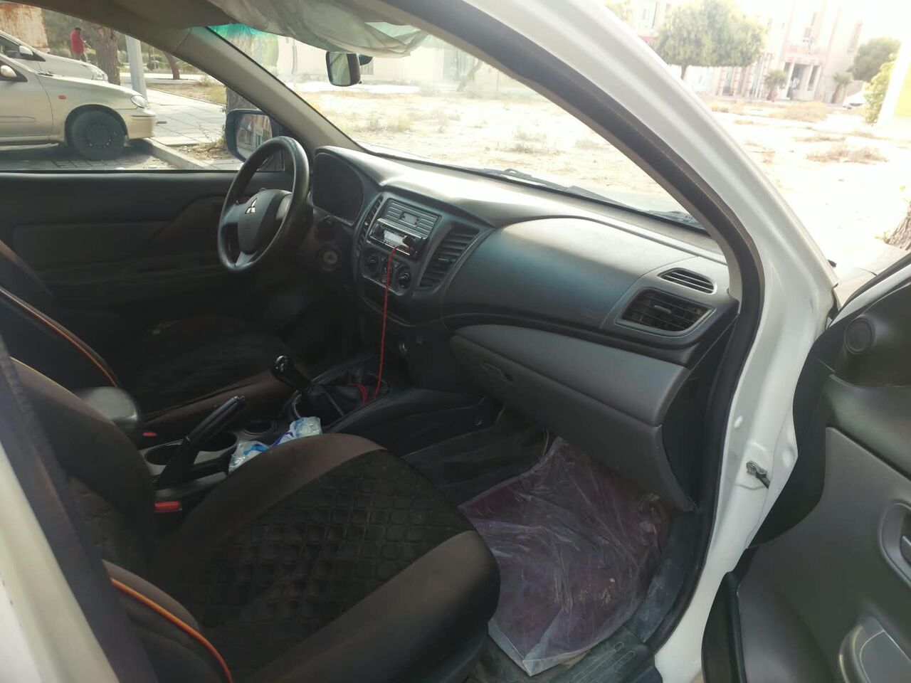 Jubail, Vehicles, Cars & Trucks , SAR 35000,  Mitsubishi L200 (Double Cab),  2018,  Manual,  254580 KM,  Mitsubishi L 200 Double Cab  Petrol  , Sar 35000 Slightly Negostiable