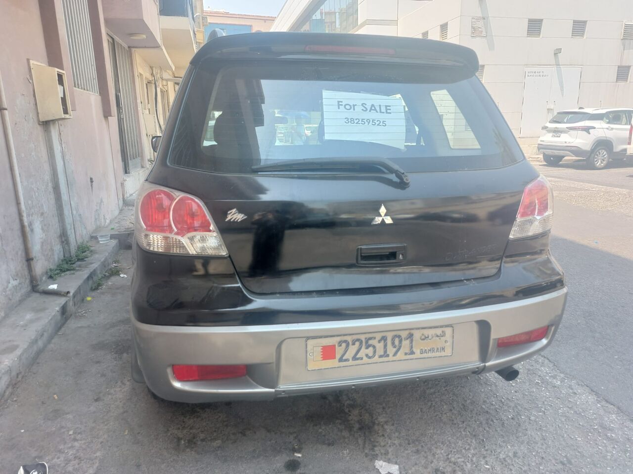 Manama, Vehicles, Cars & Trucks , BHD 1200,  Mitsubishi Outlander,  2004,  Automatic,  150000 KM,  Female Expat Owned   For Sale