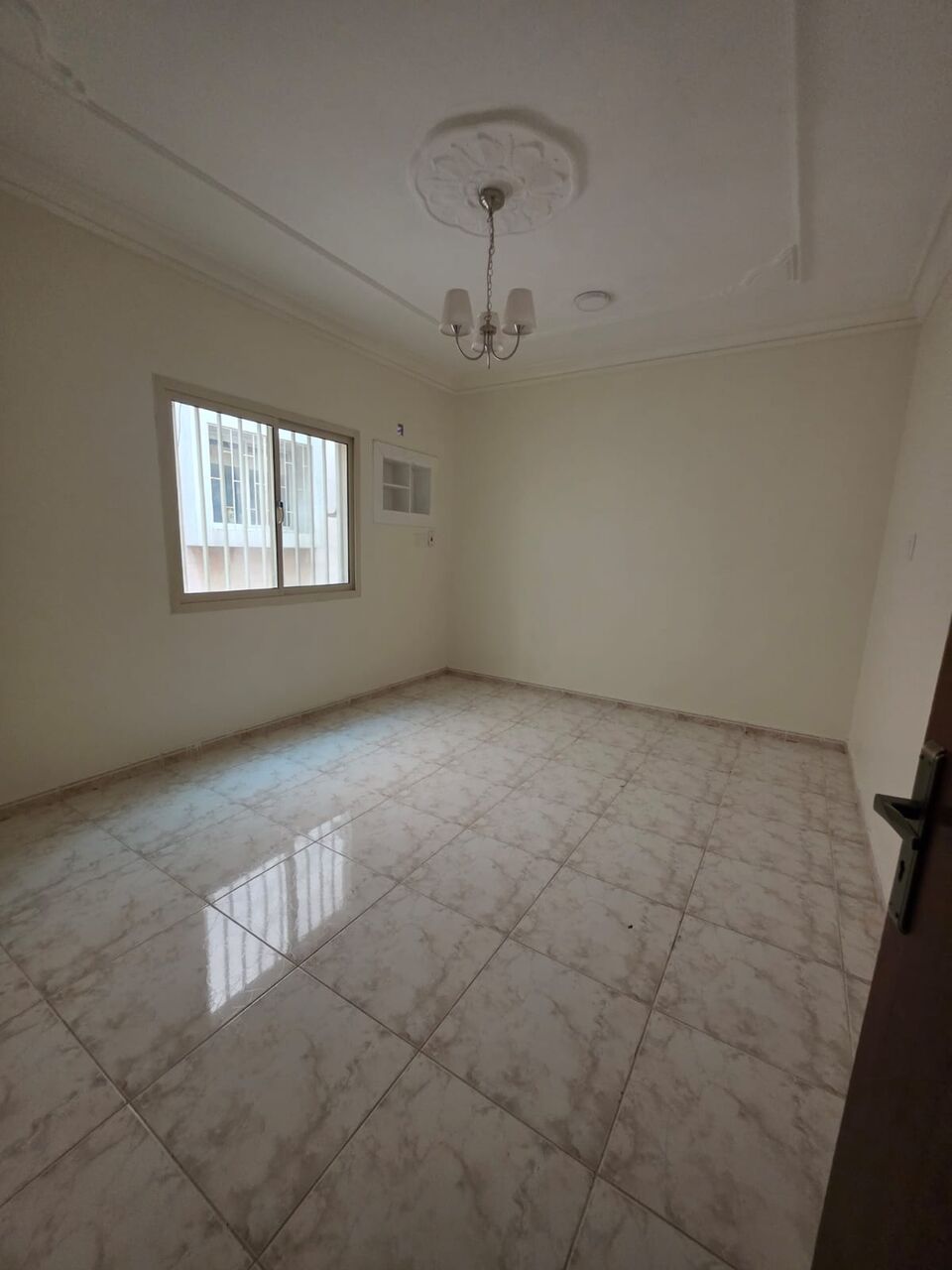 Khobar, Apartments, Flats, Houses & Villas, SAR 22600/year,  4 BR,  Consists Of:- 4 Bedrooms, A Living Room, 2 Bathrooms, And A Kitchen, Second Floor  Elevato
