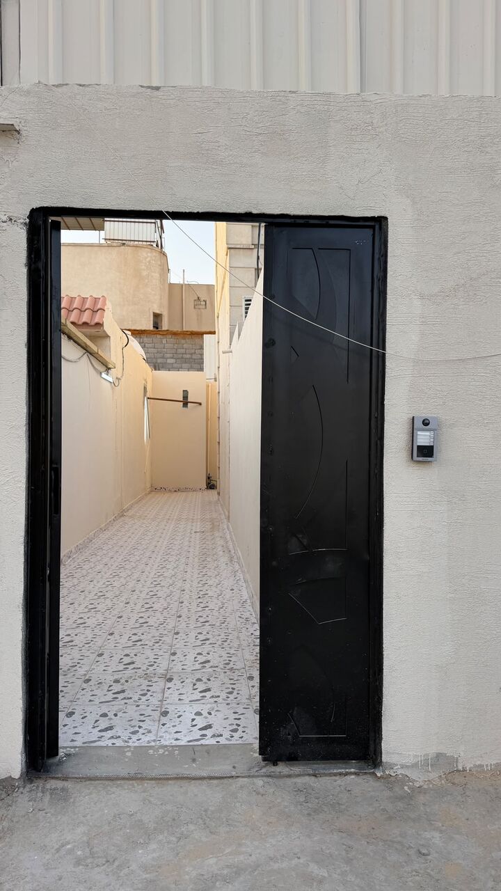 Al Malaz, Apartments, Flats, Houses & Villas, SAR 42/year,  3 BR,  3BR Set Available For Rent