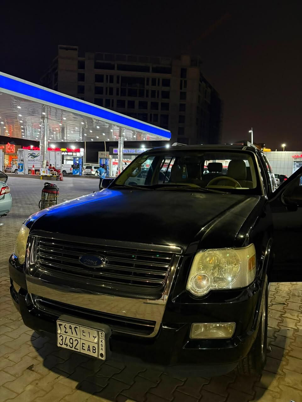 Riyadh, Vehicles, Cars & Trucks , SAR 13,  Ford Explorer,  2010,  Automatic,  210000 KM,    First Owner Car For Sale