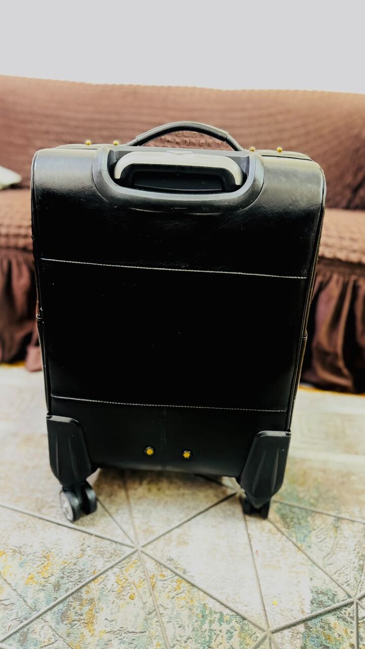 Manama, Purses & Wallets, BHD 30,  Premium Leather 21 Inch Cabin Bag (Brand New)