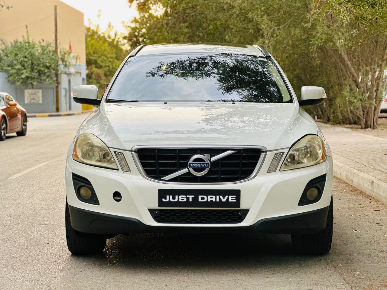 Segaya, Vehicles, Cars & Trucks , BHD 2100,  VOLVO XC 60,  2009,  Automatic,  168000 KM,    MODEL WELL MAINTAINED SUV CALL OR WHATSAPP ON 35400768 ,33665080
