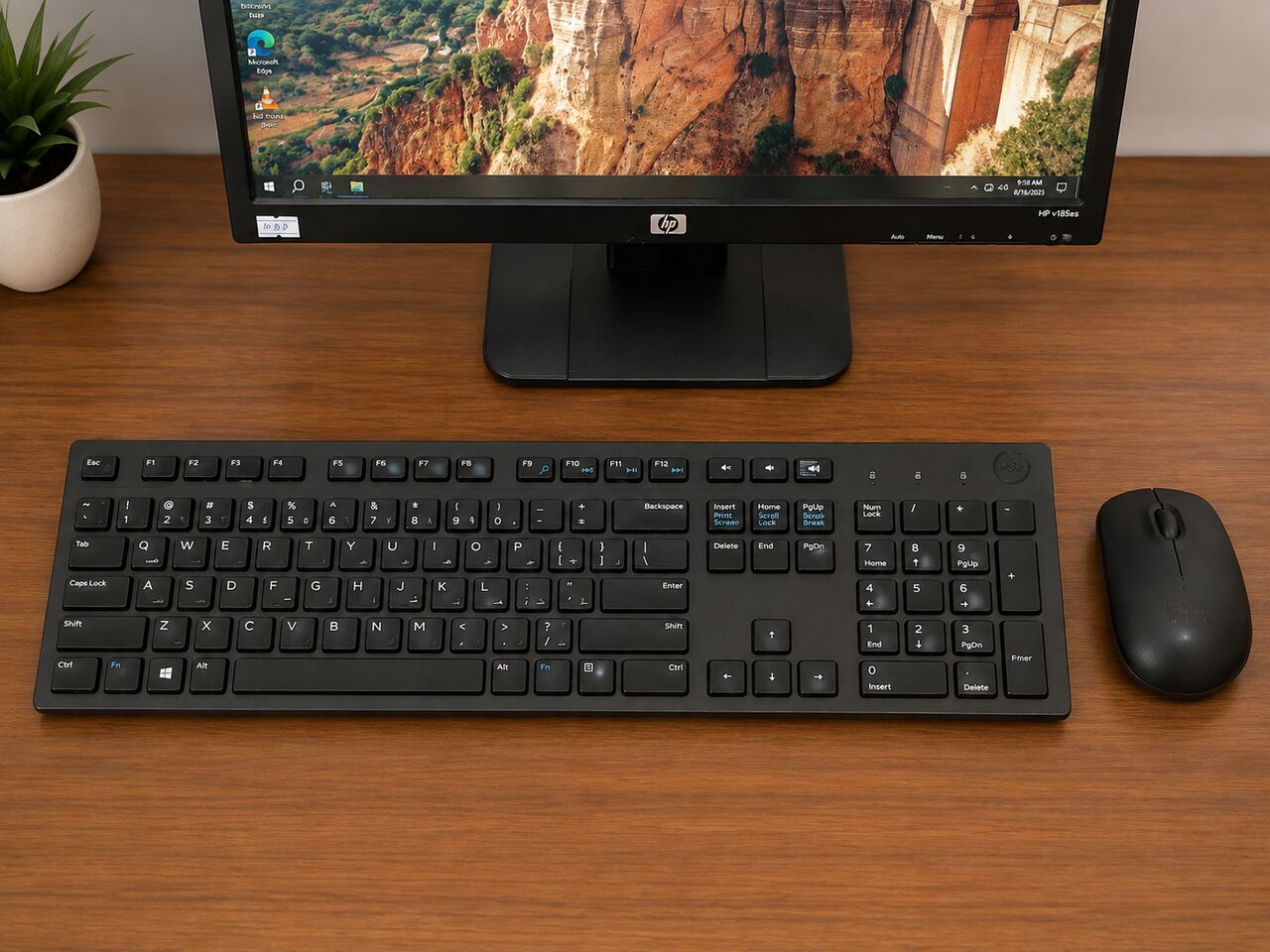 Riffa, Computers, BHD 35,  DELL Computer Set Intel Core I5 4GB/250 HDD 19&rsquo;Inch Monitor 35.000 BD Only