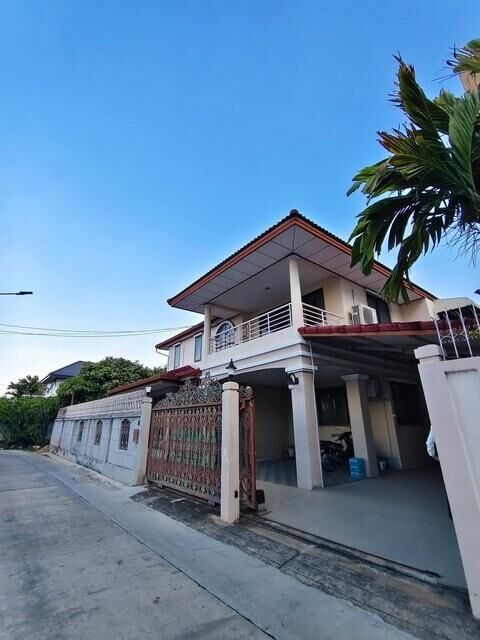 Bangkok, Real Estate For Sale, THB 12900000,  4 BR,  98 Sq. Feet,  2-story Detached House For Sale, 98 Sq M, Soi Lat Phrao 64, Convenient Travel (sell