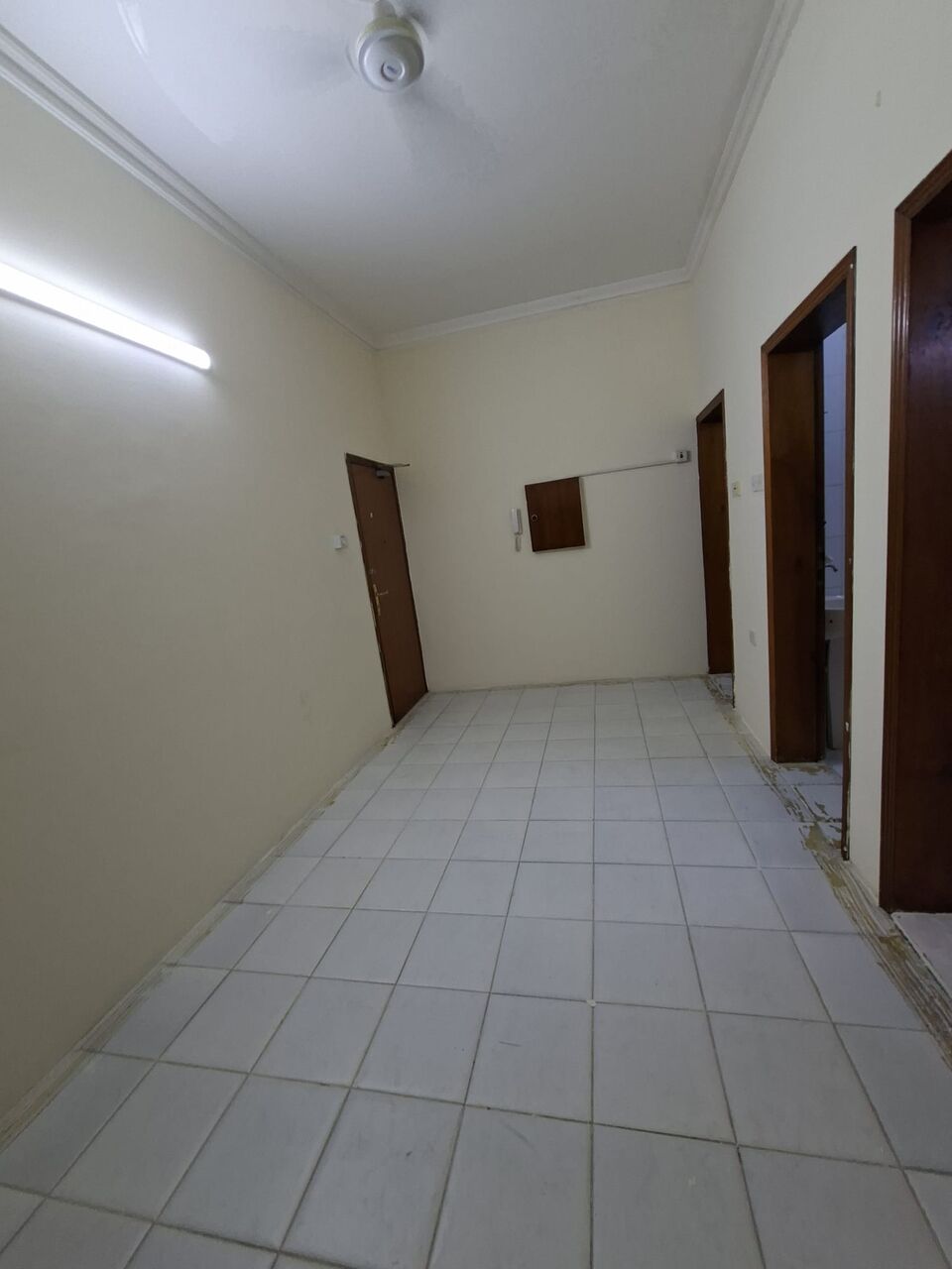 Manama, Apartments, Flats, Houses & Villas, BHD 150,  1 BR,  Apartment For Rent In Rus Ruman Semi Furnished 1bhk With Electricity