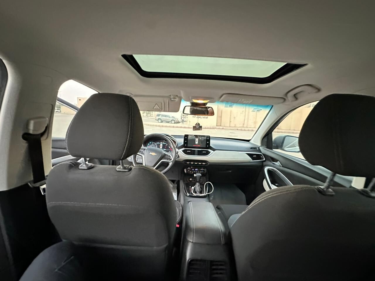 Riyadh, Vehicles, Cars & Trucks , SAR 42000,  Chevrolet Captiva,  2022,  Automatic,  121000 KM,    With Full Options Panoramic Sunroof Good Price 7 Seats SUV Car