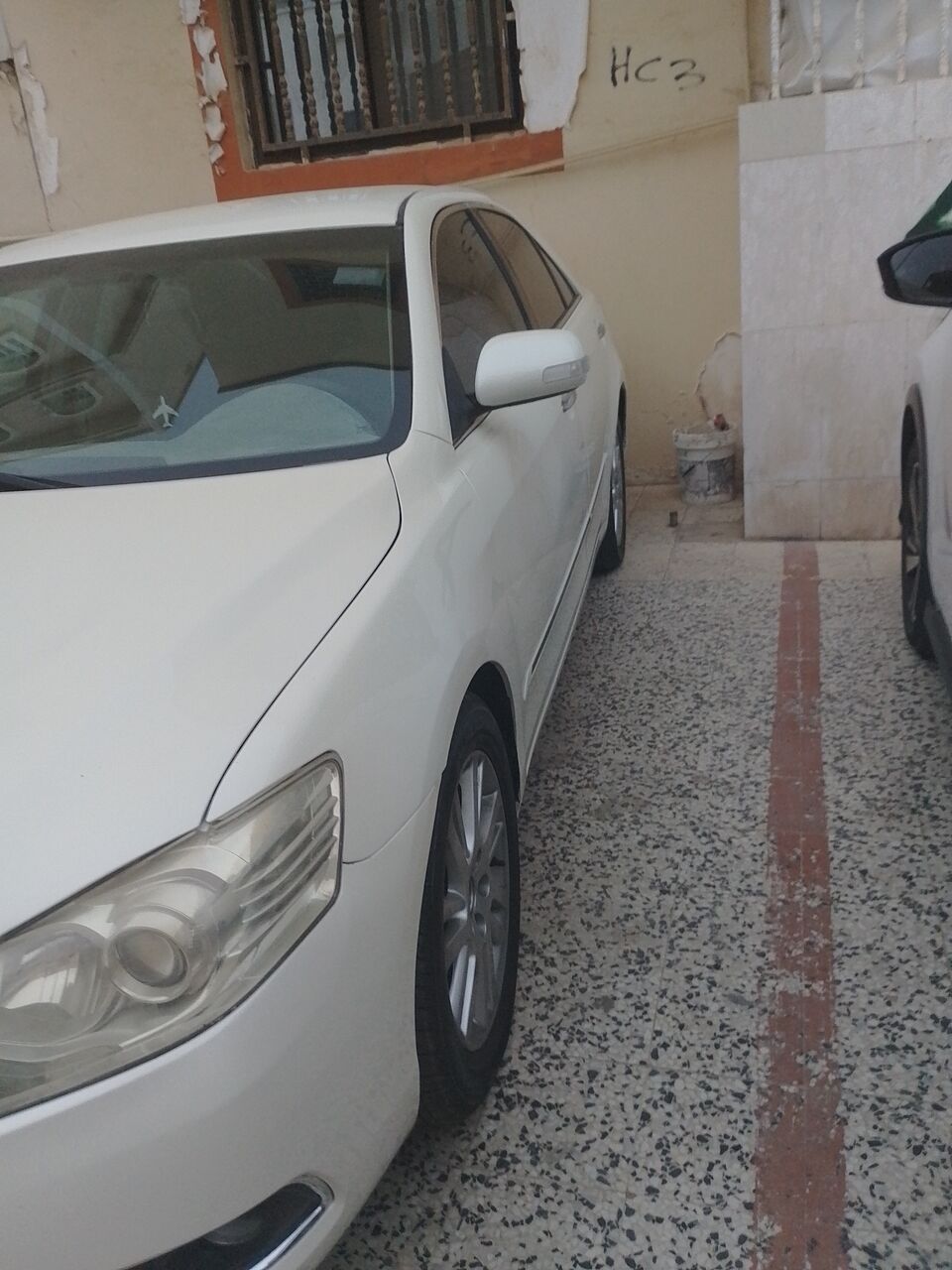 Al Zahra, Vehicles, Cars & Trucks , SAR 19500,  Aurion 2009 White,  2009,  Automatic,  400 KM,  Toyota Aurion White Color Model