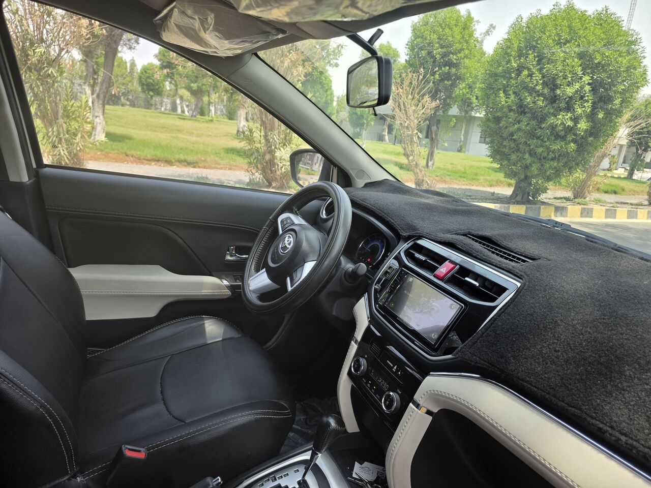 Riyadh, Vehicles, Cars & Trucks , SAR 62000,  Toyota Rush,  2023,  Automatic,  1000525 KM,  Need To Sell My  7 Seaters Or To Replace By 4 Seater As My Family Left The King