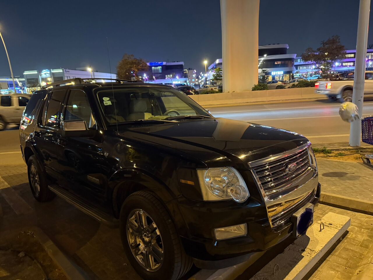 Riyadh, Vehicles, Cars & Trucks , SAR 20000,  Ford Explorer,  2008,  Automatic,  256000 KM,