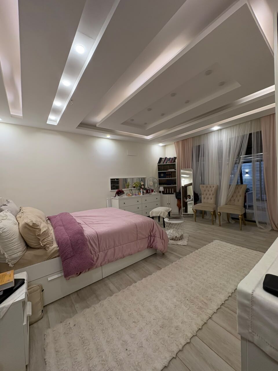 Amman, Apartments, Flats, Houses & Villas, JOD 25000/year,  Furnished,  2 BR,  Your Dream Home Awaits On Airport Road!