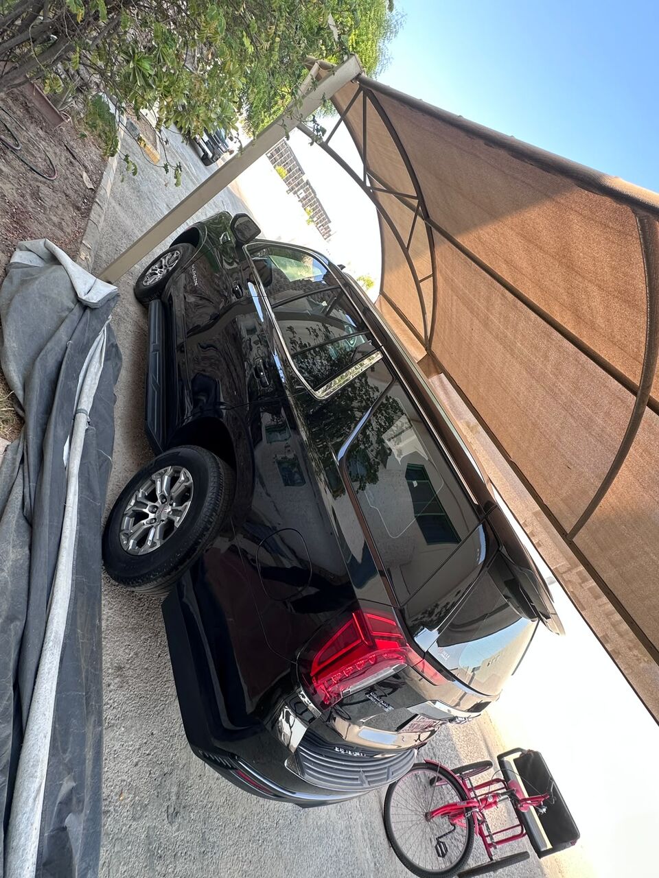 Khobar, Vehicles, Cars & Trucks , SAR 180000,  GMC YUKON SLE,  2022,  Automatic,  70 KM,