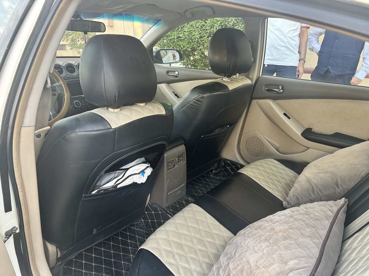 Riyadh, Vehicles, Cars & Trucks , SAR 17000,  Nissan Altima,  2010,  Automatic,  328000 KM,    Autoamtic