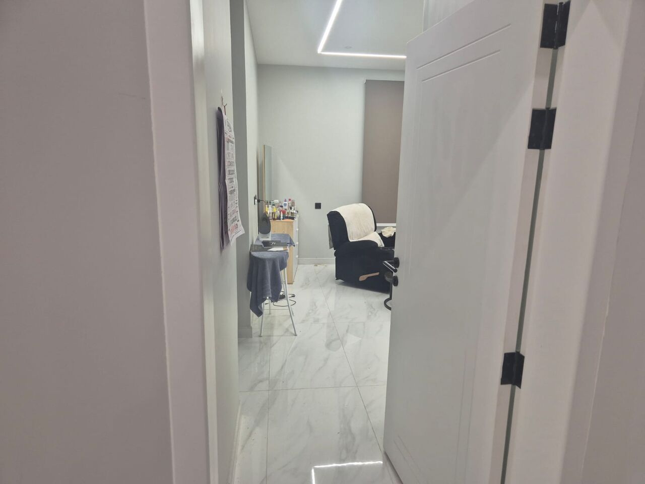 Dammam, Apartments, Flats, Houses & Villas, SAR 3267/month,  Furnished,  4 BR,  2000 Sq. Feet,  A New Furnished Appartment For Rent With Or Without House Hold Items