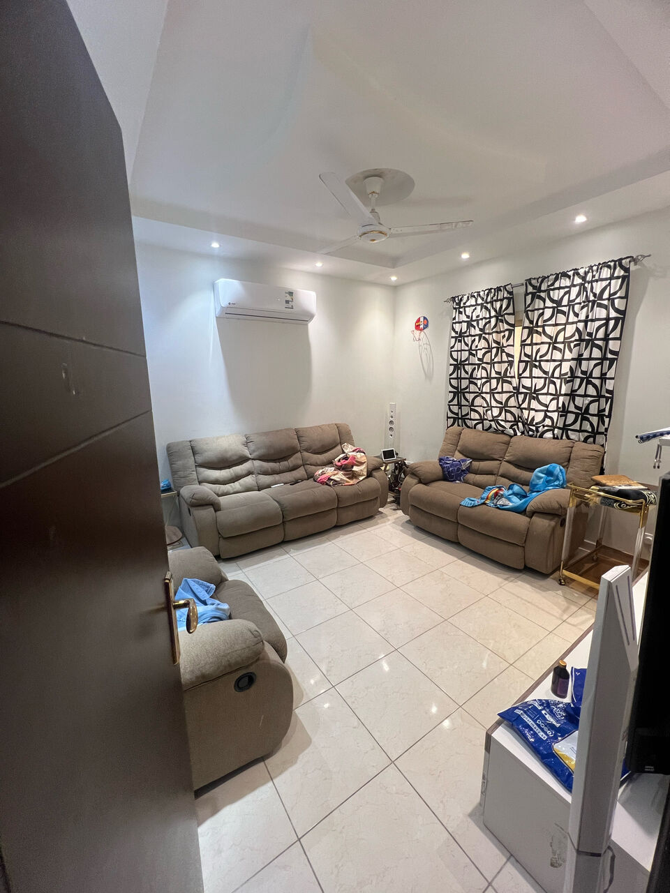 Jeddah, Apartments, Flats, Houses & Villas, SAR 24000/year,  3 BR,  Spacious 2BHK For Rent