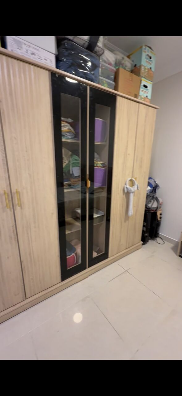 Riyadh, Furniture, SAR 1300,  Complete Bedroom Set For Sale &ndash; Excellent Condition- 10 Days Old