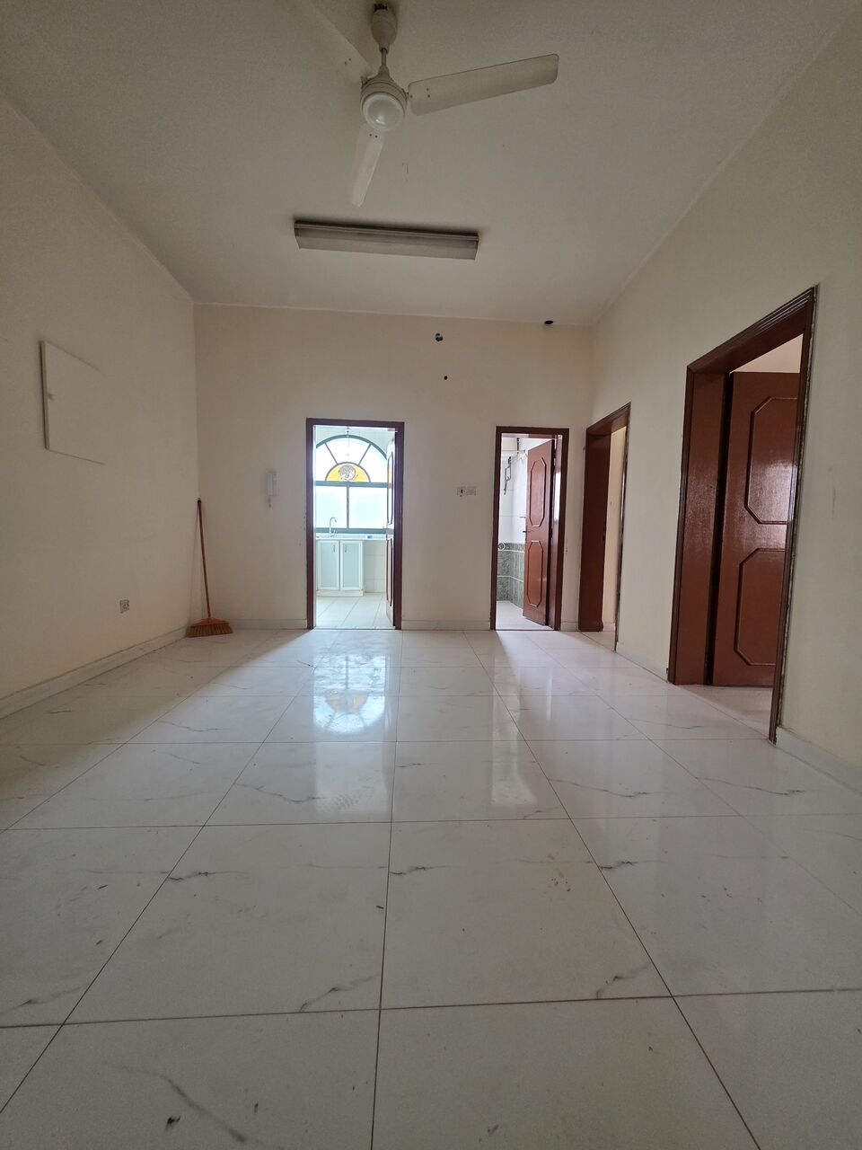 Gudaibiya, Apartments, Flats, Houses & Villas, BHD 160/month,  2 BR,  Very Neet UN Furnished 2 BHK Flat Without Ewa @160/BD In Gudaibiya