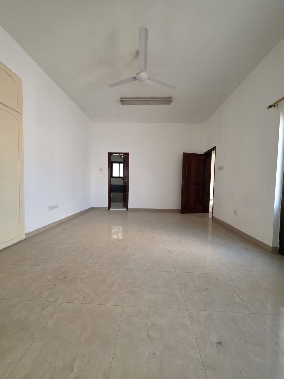 Gudaibiya, Apartments, Flats, Houses & Villas, BHD 150/month,  2 BR,  Very Neet UN Furnished 2 BHK Balcony Flat Without Ewa @150/BD In Gudaibiya