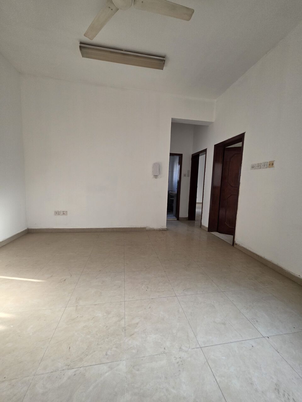 Gudaibiya, Apartments, Flats, Houses & Villas, BHD 150/month,  2 BR,  Very Neet UN Furnished 2 BHK Balcony Flat Without Ewa @150/BD In Gudaibiya