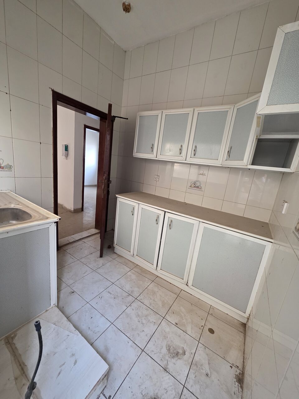 Gudaibiya, Apartments, Flats, Houses & Villas, BHD 150/month,  2 BR,  Very Neet UN Furnished 2 BHK Balcony Flat Without Ewa @150/BD In Gudaibiya