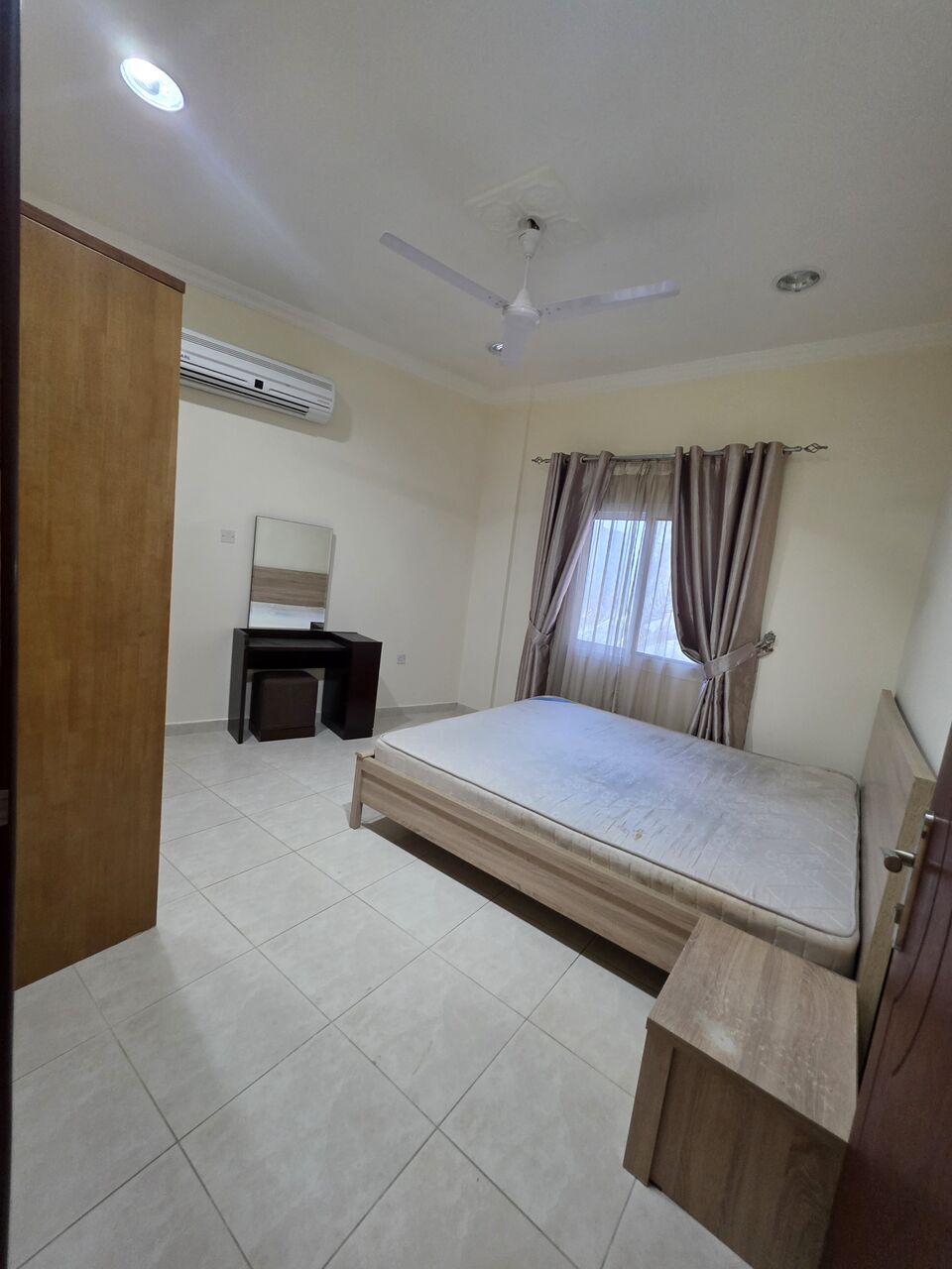 Zinj, Apartments, Flats, Houses & Villas, BHD 250/month,  Furnished,  1 BR,  Parking - WiFi - Fully Furnished 1 BHK Flat With Ewa @250/BD In Zinj