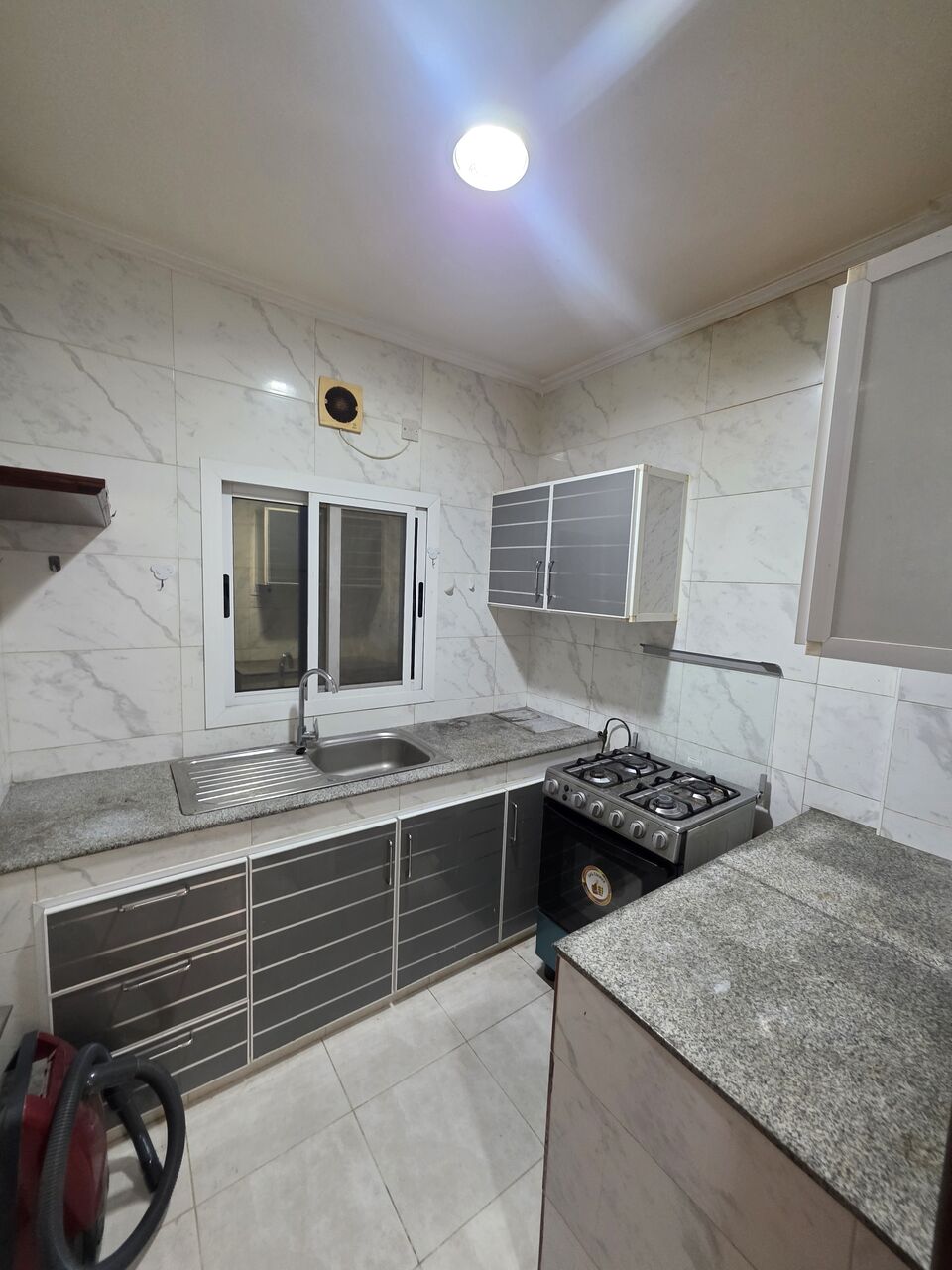 Zinj, Apartments, Flats, Houses & Villas, BHD 250/month,  Furnished,  1 BR,  Parking - WiFi - Fully Furnished 1 BHK Flat With Ewa @250/BD In Zinj