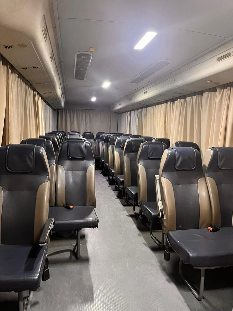 Riyadh, Passenger Transport, 🚌 32-SEATER BUS AVAILABLE FOR RENT – WITH DRIVER
