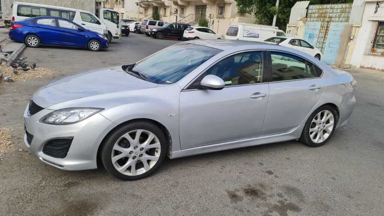 Jeddah, Vehicles, Cars & Trucks , SAR 21000,  Mazdz 6,  2011,  Automatic,  40000 KM,  Mazda 6  Silver Color