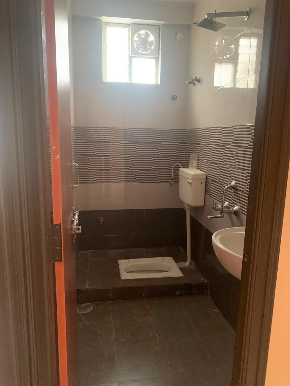Hyderabad, Apartments, Flats, Houses & Villas, 3 BR,  1350 Sq. Meter,  3 BHK, 1350Sft, Flats For Rent In Salarjung Colony Beside Eye Clinic.