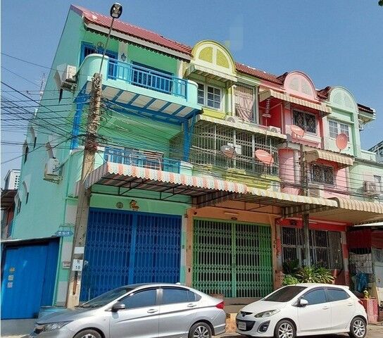 Bangkok, Real Estate For Sale, THB 2750000,  4 BR,  17 Sq. Feet,  Townhouse For Sale, Indra Villa Project, Soi Kanlapaphruek 4, Bangkok.