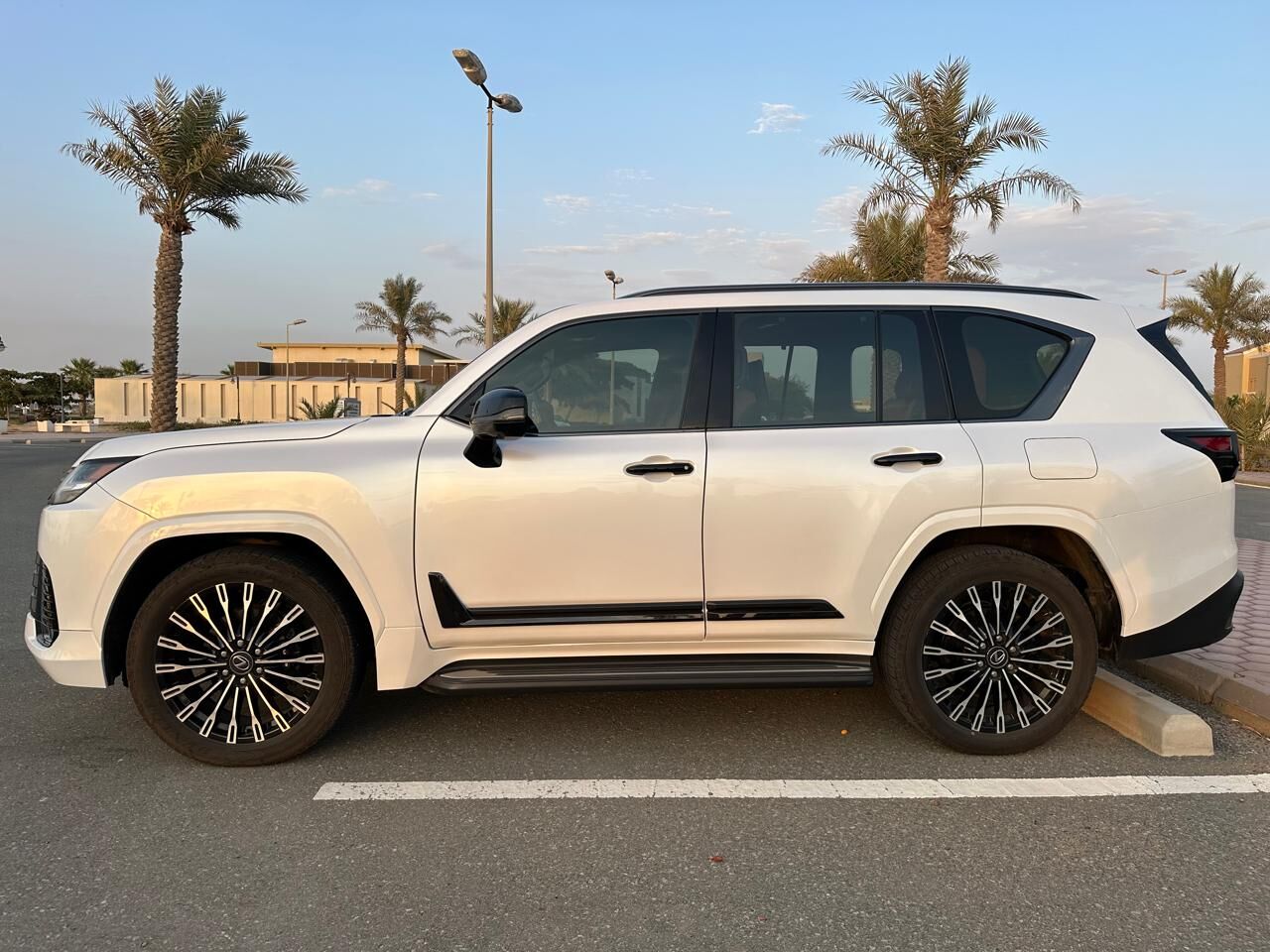 Rabigh, Vehicles, Cars & Trucks , SAR 570000,  Lexus LX 600 VIP Edition,  2025,  Automatic,  10500 KM,    For Immediate Cash Sale