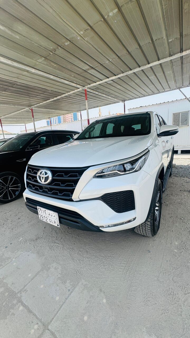 Jeddah, Vehicle Lease Transfer, SAR 2361,  🚙 Toyota Fortuner G2 – 2024 | Pearl White | 31,000 KM  Like-new Condition | Toyota Dealer