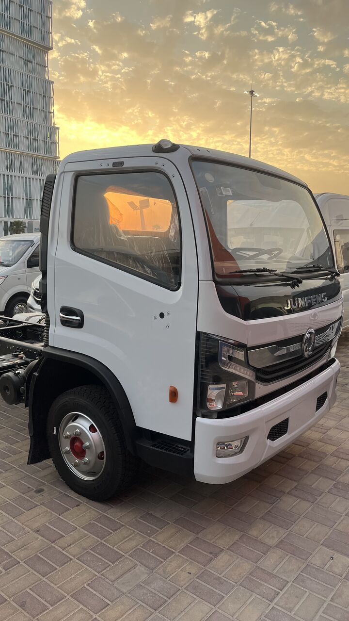 Khobar, Vehicles, Cars & Trucks , SAR 82000,  JUNFENG Captain C,  2025,  Manual,  000 KM,  Warranty 6 Years