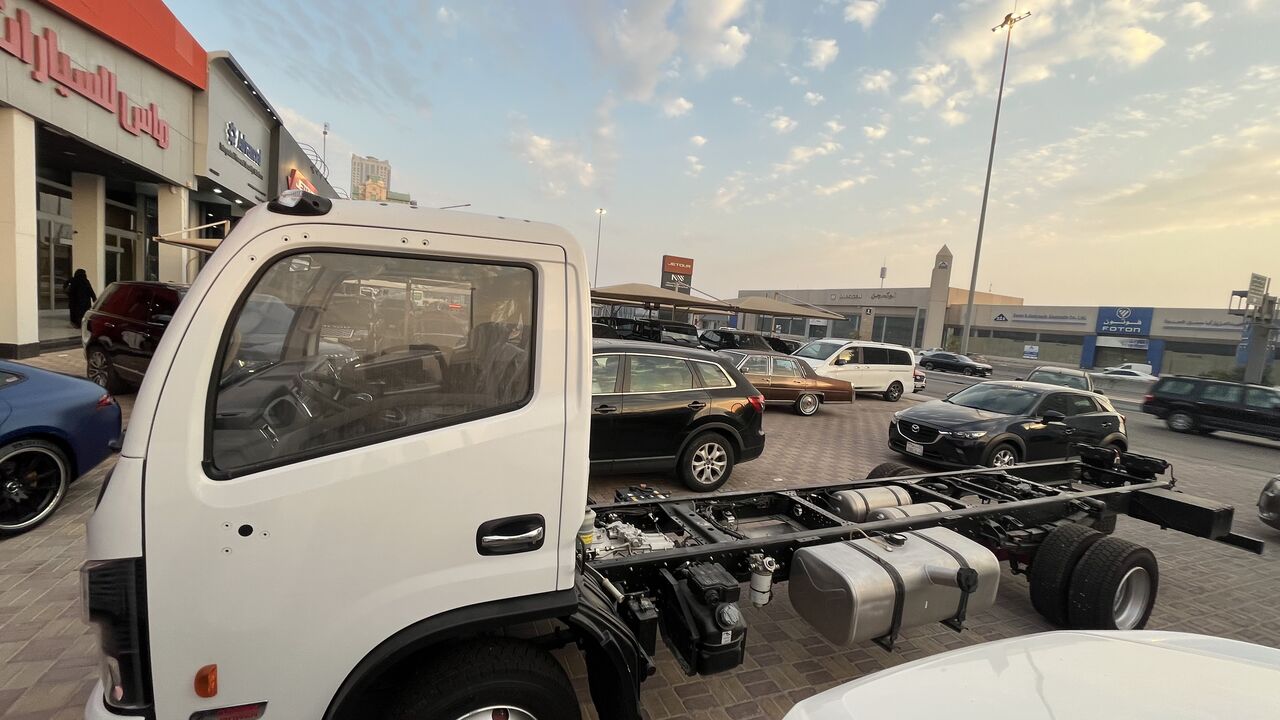 Khobar, Vehicles, Cars & Trucks , SAR 82000,  JUNFENG Captain C,  2025,  Manual,  000 KM,  Warranty 6 Years