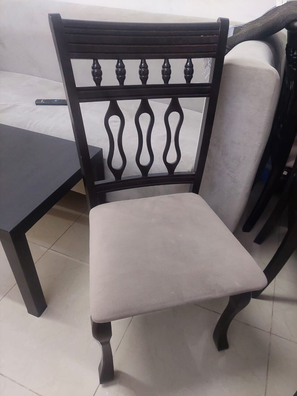 Al Shemaysi, Household Items, SAR 800,  Dining Table With 4 Chair & Medium Size Fridge