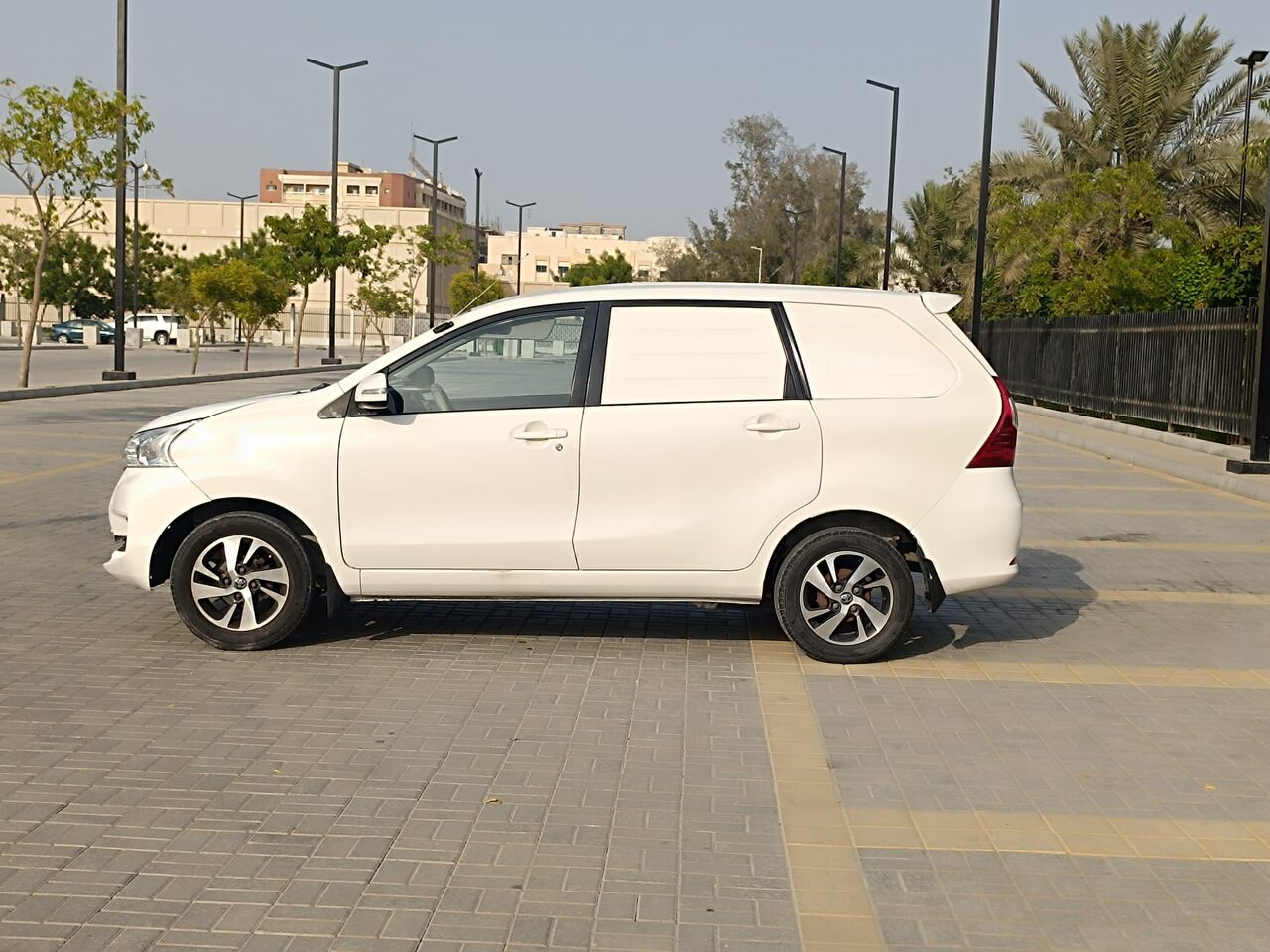 Manama, Vehicles, Cars & Trucks , BHD 2850,  Toyota Avanza,  2018,  Automatic,  192000 KM,  GOODS VEHICLE