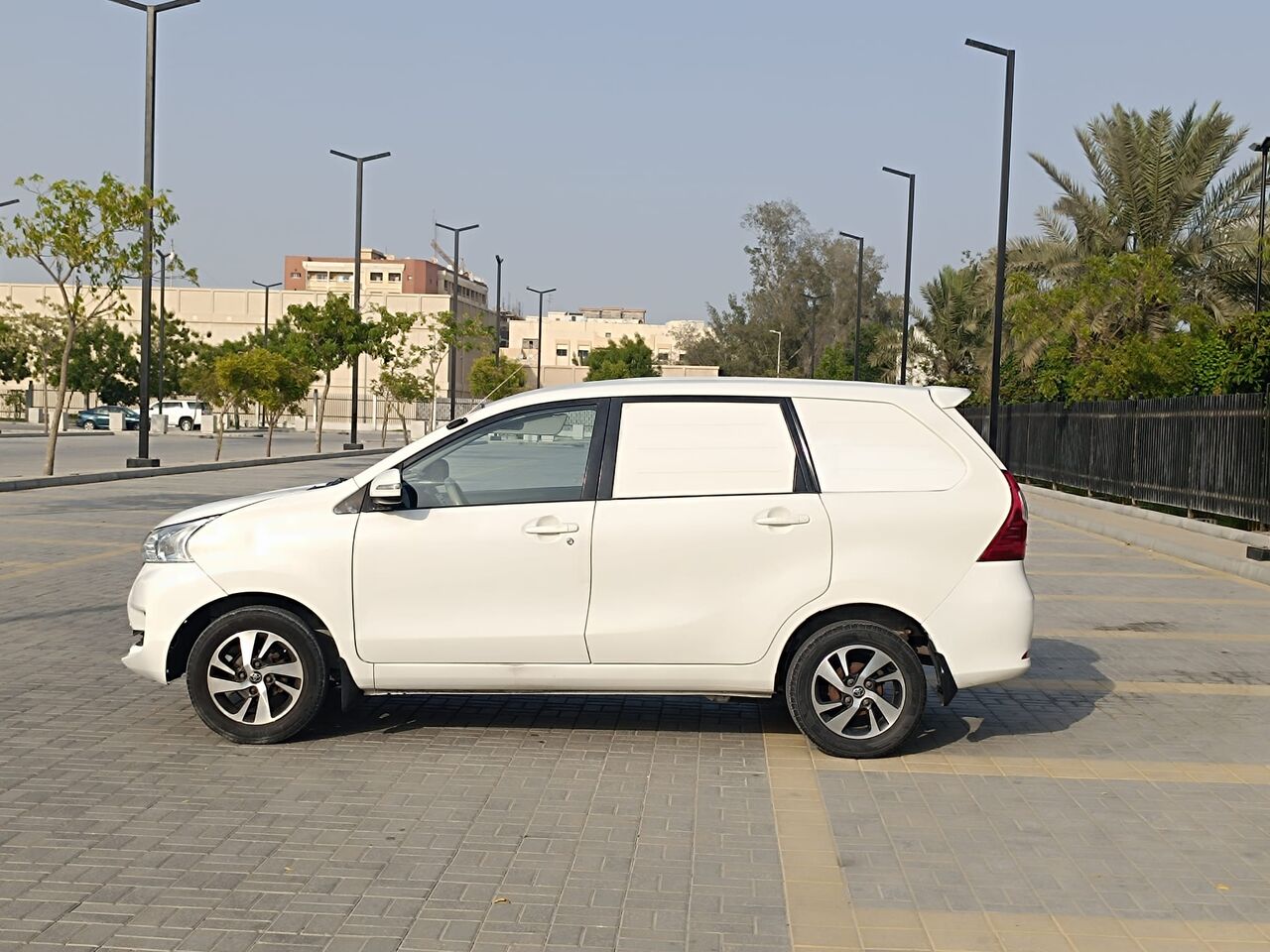 Manama, Vehicles, Cars & Trucks , BHD 2850,  Toyota Avanza,  2018,  Automatic,  192000 KM,  GOODS VEHICLE