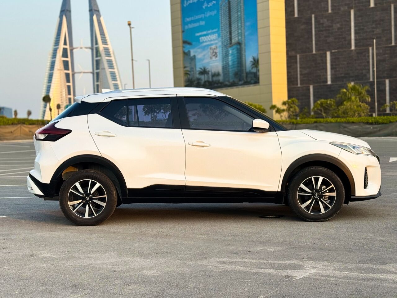 Manama, Vehicles, Cars & Trucks , BHD 100,  NISSAN KICKS-SV,  2024,  Automatic,  7000 KM,    MODEL FOR SALE