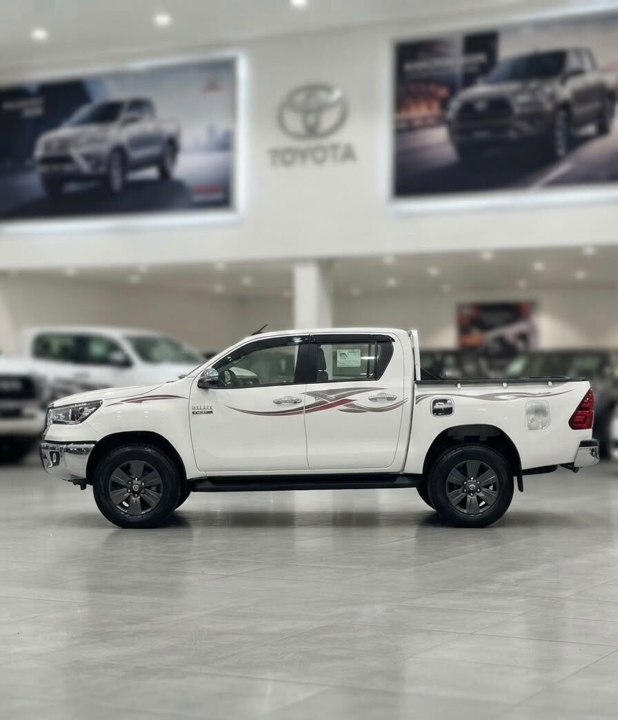 Mahooz, Vehicles, Cars & Trucks , BHD 2500,  Toyota Hilux,  2026,  Automatic,  1 KM,   D/C PICKUP -  - Brand New - Monthly Installments - Loan Without Bank